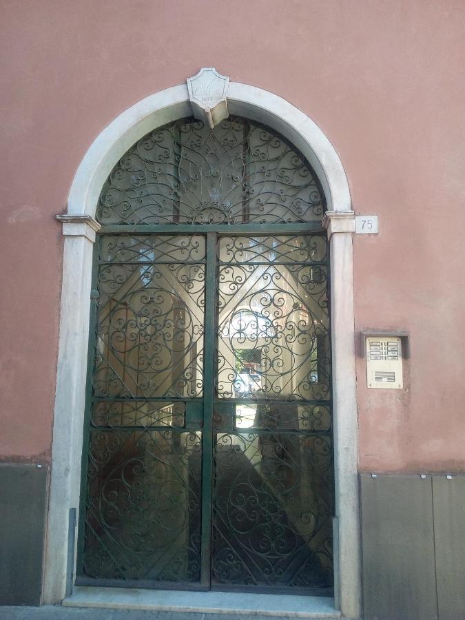 Ferienwohnung Antico Borgo Al Mare Lavagna Exterior foto